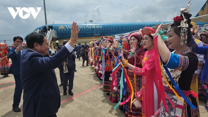 PM Vietnam, Pham Minh Chinh Meninggalkan Tiongkok, Mengakhiri dengan Baik Kunjungan dan Kehadiran pada CAEXPO dan CABIS Ke-20 - ảnh 1