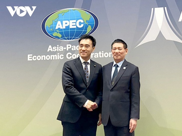 Menteri Ho Duc Phoc Mengadakan Temu Kerja Bilateral dengan Para Menteri Keuangan pada Konferensi APEC 2023 - ảnh 1