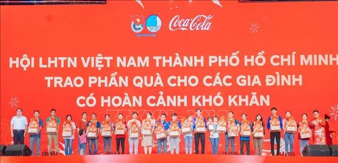 Kota Ho Chi Minh Rayakan Hari Raya Tet untuk 1.000 Keluarga Pemuda - ảnh 1