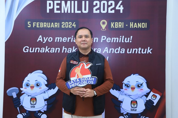 Pemilu Indonesia 2024: Warga Indonesia di Vietnam Memberikan Suara Lebih Dini - ảnh 2