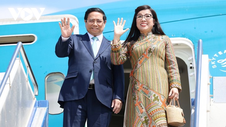 PM Vietnam, Pham Minh Chinh Tiba di Auckland, Mulai Kunjungan Resmi di Selandia Baru - ảnh 1