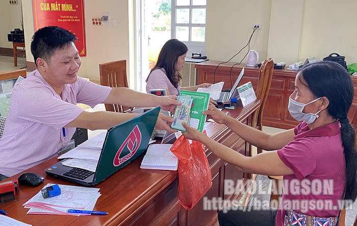 Provinsi Lang Son Mendatangkan Sumber Modal Prioritas kepada Orang Miskin - ảnh 1