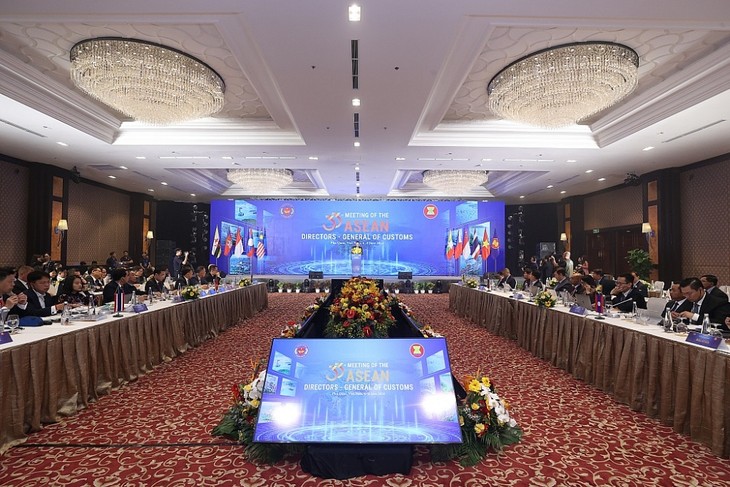Pembukaan Konferensi ke-3 Kepala Direktorat Jenderal Beacukai Negara-Negara ASEAN - ảnh 1