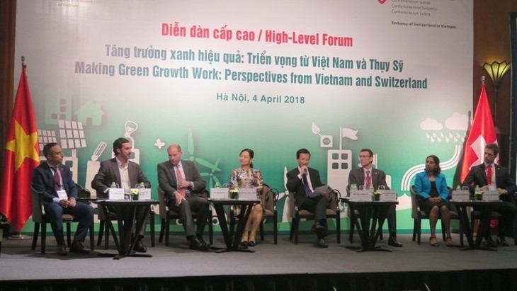 Vietnam calls for Swiss cooperation in green growth - ảnh 1