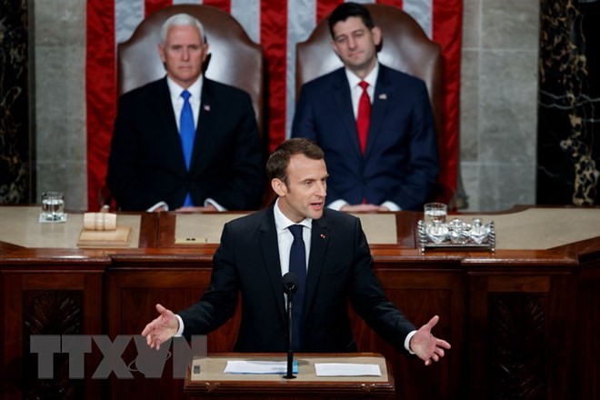 French President Emmanuel Macron addresses US Congress - ảnh 1