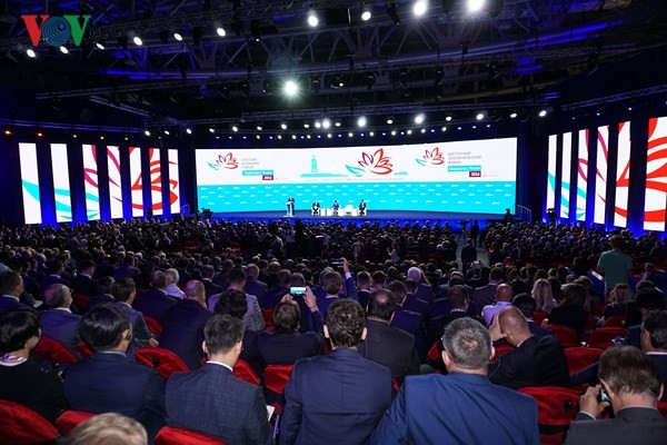 Russian President attends Eastern Economic Forum - ảnh 1