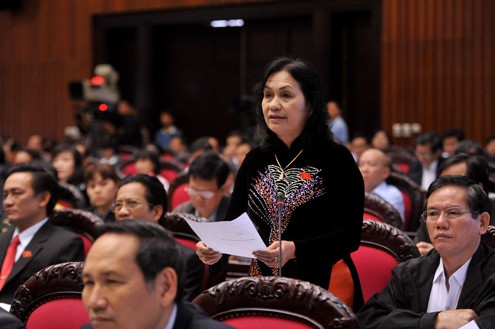 Министры ответили на запросы депутатов на 2-ой сессии парламента - ảnh 3