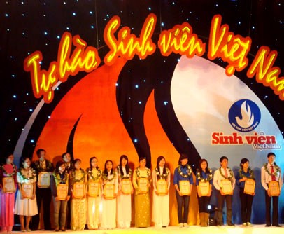 Митинг, посвящённый 62-ой годовщине Дня вьетнамских студентов - ảnh 1