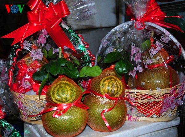 Пять видов фруктов, поставленных на алтаре во время Новогоднего праздника - ảnh 9