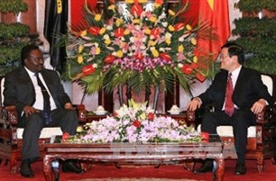 Вице-президент Анголы успешно завершил визит во Вьетнам - ảnh 1