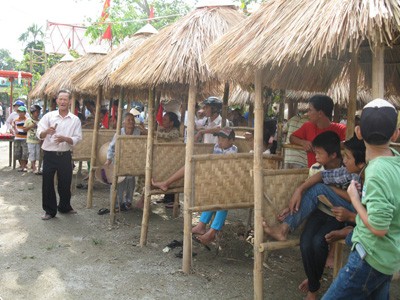 Жители общины Тханьтхюй готовятся к празднику «Деревенский базар» - ảnh 4