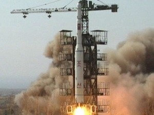 В КНДР полностью собрали ракету и готовят запуск - ảnh 1