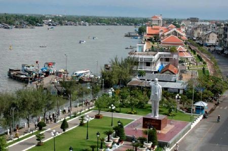 Онлайновая беседа по устойчивому, быстрому развитию провинций дельты реки Меконг - ảnh 1