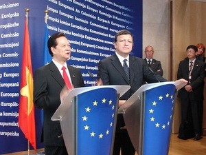 В Евросоюзе принято решение подписать с Вьетнамом соглашение о всестороннем... - ảnh 1