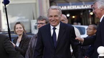 Новый президент Франции назначил премьер-министра страны - ảnh 1