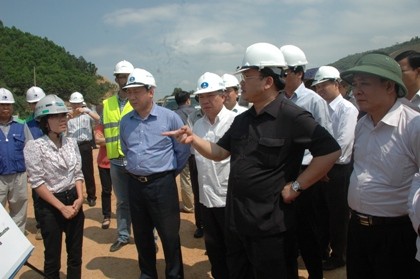 Совещание, посвящённое реализации проекта строительства магистрали Нойбай-Лаокай - ảnh 1