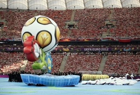 Открытие Чемпионата Европы по футболу- 2012 - ảnh 1
