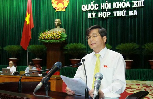 Члены вьетнамского правительства ответили на запросы депутатов парламента страны - ảnh 1
