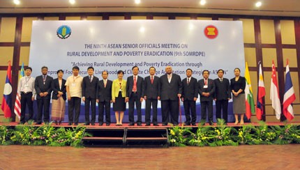 Конференция высокопоставленных чиновников стран АСЕАН по вопросам развития... - ảnh 1