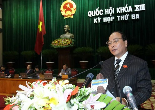 Члены вьетнамского правительства ответили на запросы депутатов парламента - ảnh 1