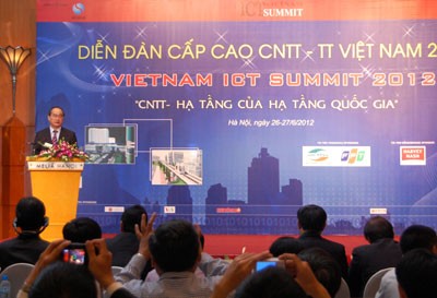 Форум информационных технологий и коммуникаций Вьетнама -2012 на высоком уровне - ảnh 1