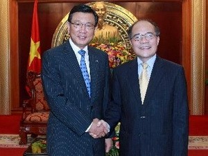 Нгуен Шинь Хунг принял председателя южнокорейской корпорации «Кумхо Асиана» - ảnh 1