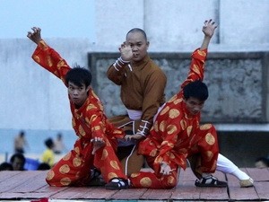 Уличный праздник в рамках 4-го Международного фестиваля традиционных боевых... - ảnh 1