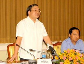 Вице-премьер Хоанг Чунг Хай провёл рабочую встречу с властями города Хошимина - ảnh 1