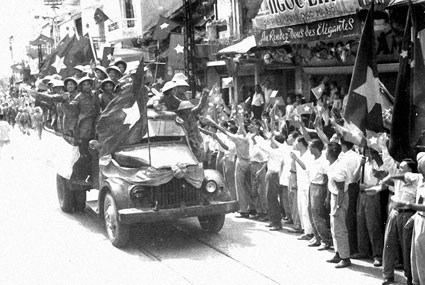 Отмечается 58-летие со дня освобождения Ханоя от французских колонизаторов - ảnh 1
