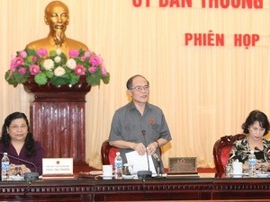 Коммюнике 12-го заседания Постоянного комитета Вьетнамского парламента - ảnh 1