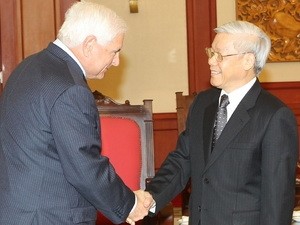 Руководители Вьетнама приняли президента Панамы Рикардо Мартинелли - ảnh 2