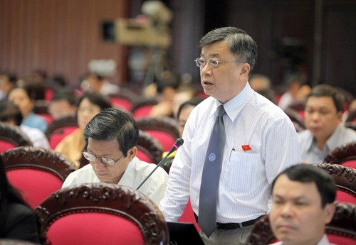Вьетнамские депутаты обсудили проект резолюции о вынесении вотума доверия... - ảnh 1