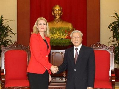 Руководители Вьетнама приняли премьер-министра Дании Хелле Торнинг-Шмитт - ảnh 1