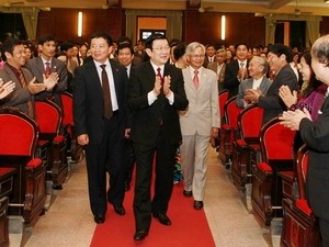 Чыонг Тан Шанг присутствовал на митинге, посвященном Дню вьетнамского учителя - ảnh 1