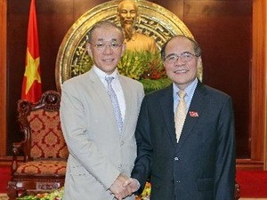 Спикер вьетнамского парламента Нгуен Шинь Хунг принял посла Японии - ảnh 1