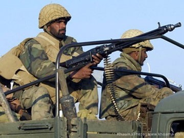 Взрывы в Пакистане унесли жизни 17 военнослужащих - ảnh 1