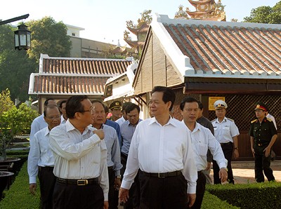Премьер-министр Вьетнама Нгуен Тан Зунг посетил провинцию Биньтхуан - ảnh 2