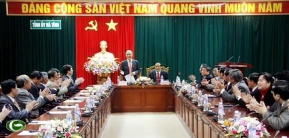 Спикер вьетнамского парламента Нгуен Шинь Хунг посетил провинцию Хатинь - ảnh 1
