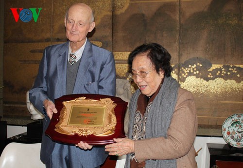 Историки Вьетнама и Франции получили премии имени Фан Тяу Чиня - ảnh 2