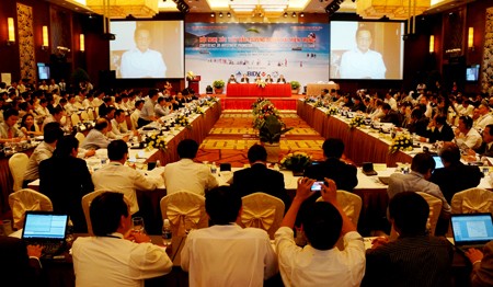 Открылась конференция по содействию инвестициям в приморские районы центрального Вьетнама - ảnh 1