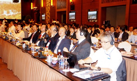 Открылась конференция по содействию инвестициям в приморские районы центрального Вьетнама - ảnh 2