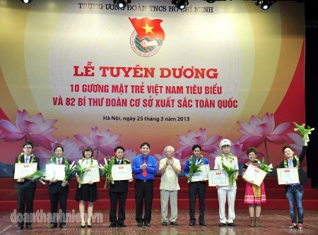 Во Вьетнаме отмечается 82-я годовщина со дня создания СКМ им.Хо Ши Мина - ảnh 1