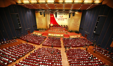 Вьетнам занимает второе в АСЕАН место по количеству женщин-депутатов парламента - ảnh 1