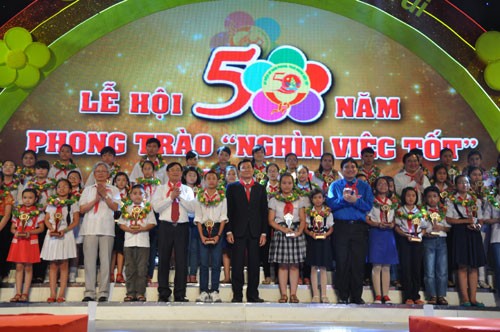 Президент Чыонг Тан Шанг участвовал в праздновании 50-летия движения «Тысяча добрых дел» - ảnh 1
