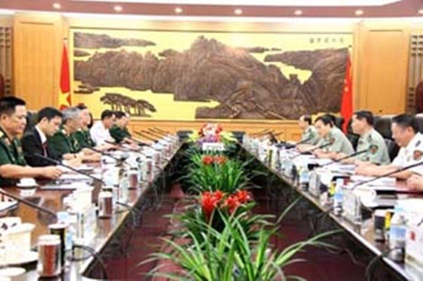 Создание военного стратегического взаимодоверия между Вьетнамом и Китаем - ảnh 1