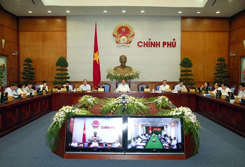 Продолжается работа июньского очередного заседания вьетнамского правительства - ảnh 1