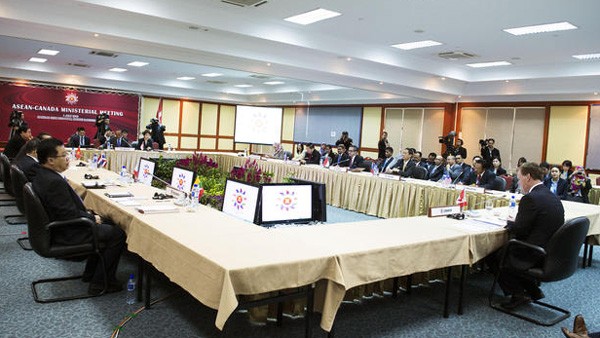 В Брунее состоялись конференции АСЕАН+3 и АСЕАН+1 - ảnh 1