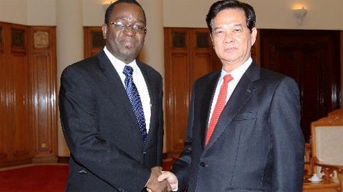 Активизиция многостороннего сотрудничества между Вьетнамом и Гаити - ảnh 1