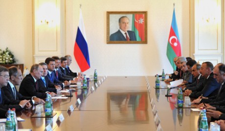 Владимир Путин посетил Азербайджан с визитом - ảnh 1