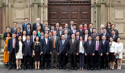 Вице-премьер СРВ принял участие в Программе для высокопоставленных руководителей Вьетнама 2013 - ảnh 1
